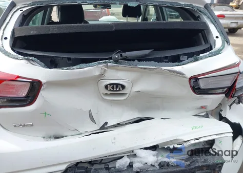 2019 Kia Rio 5-Door S z USA, uszkodzony, nr VIN 3KPA25AB0KE205808